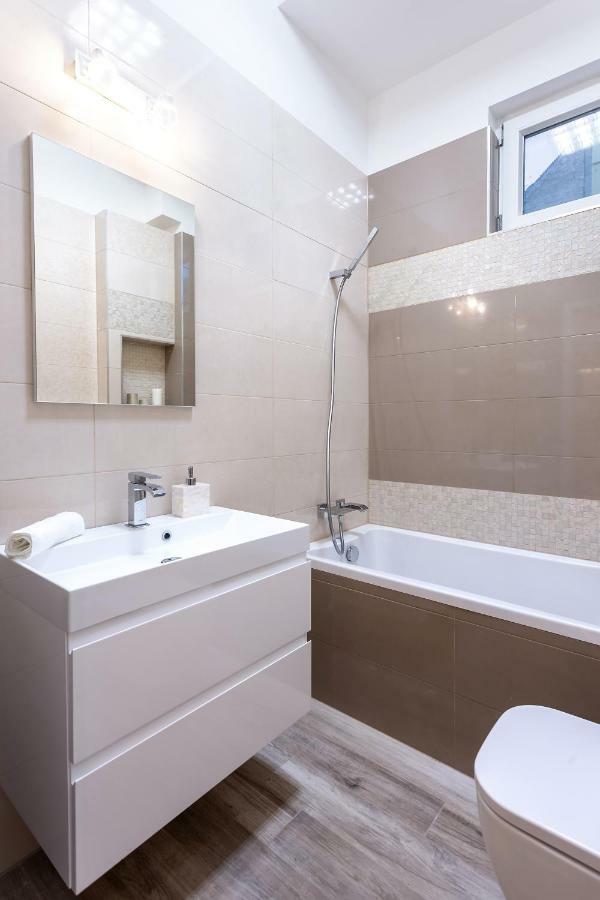 Xen Premium Apartment Budapest Exteriör bild
